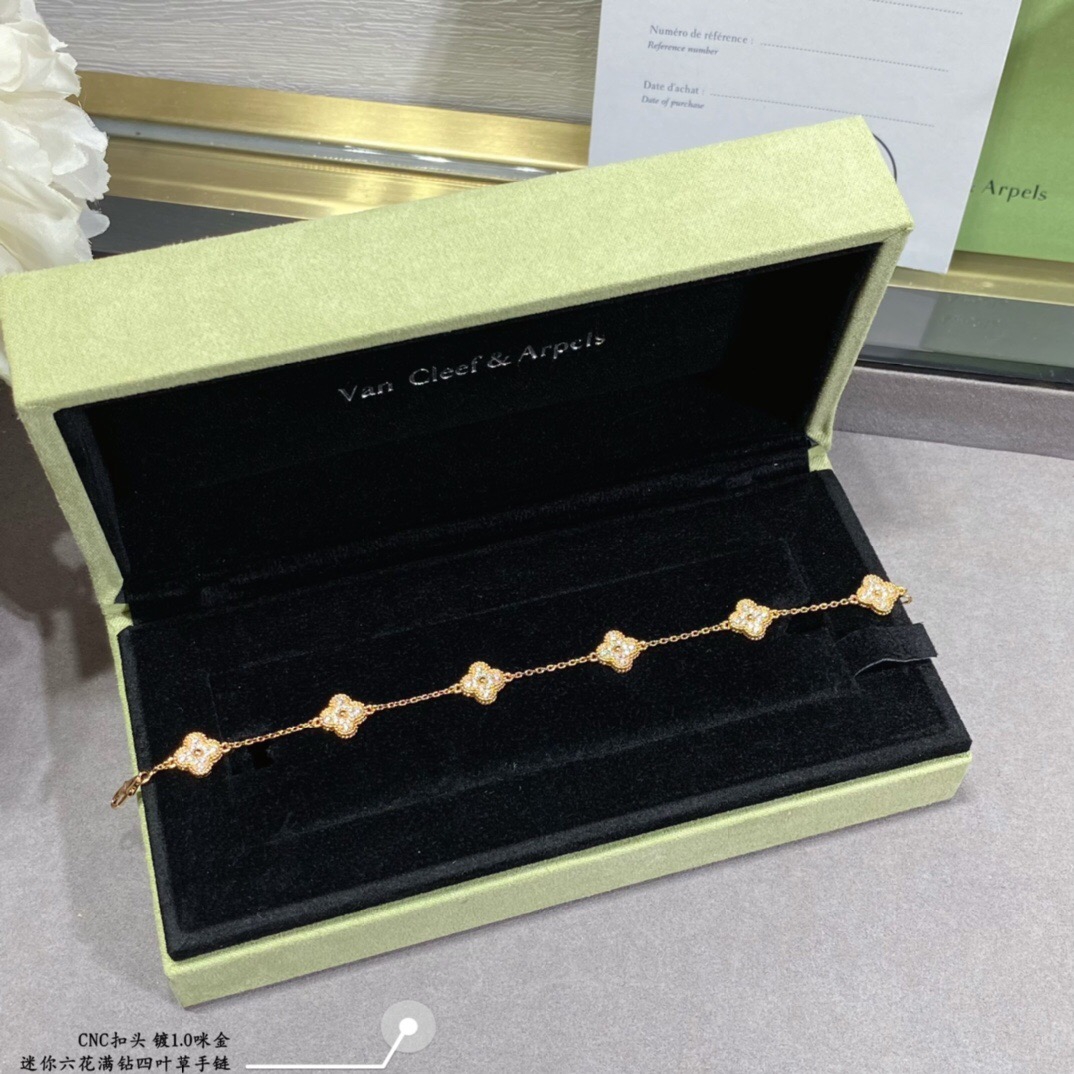 Alhambra 6 Motifs Bracelet with Full Diamonds