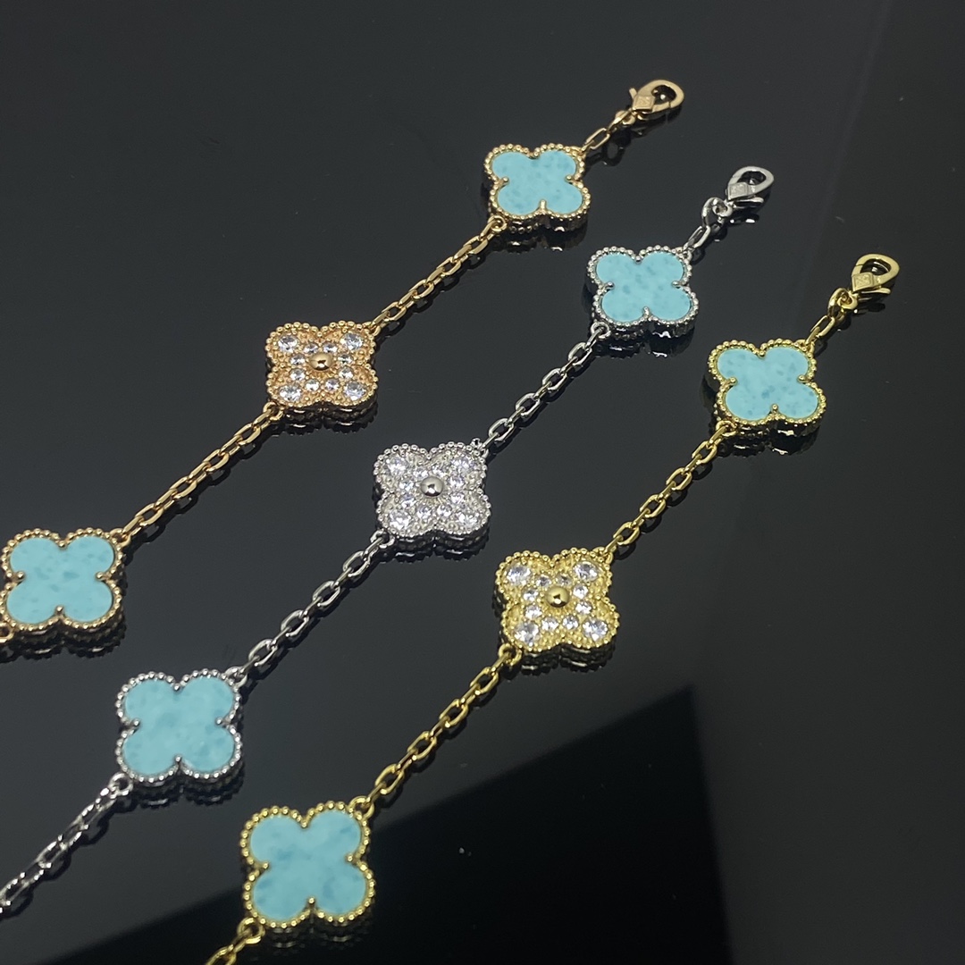 1.Alhambra Turquoise 5 motifs Bracelet with Diamonds
