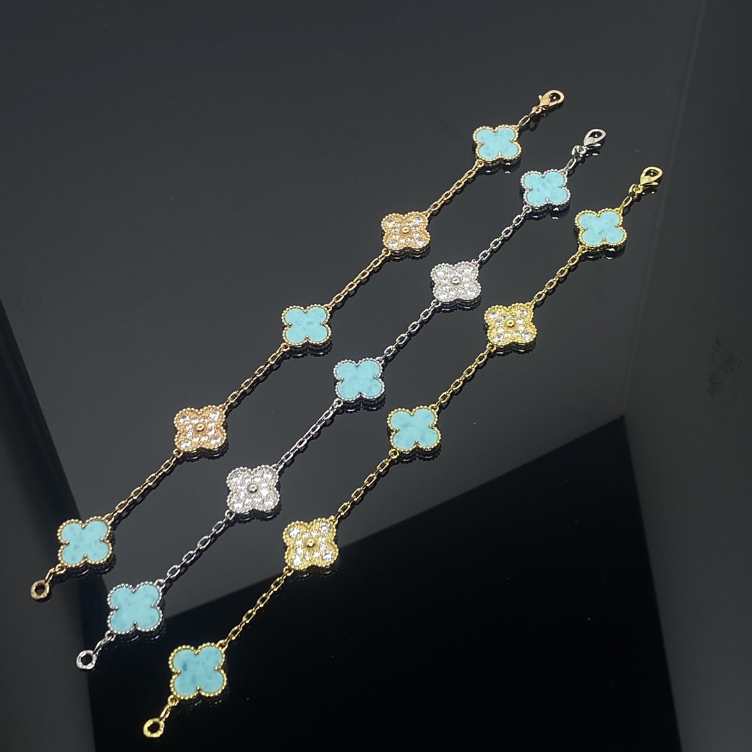 1.Alhambra Turquoise 5 motifs Bracelet with Diamonds