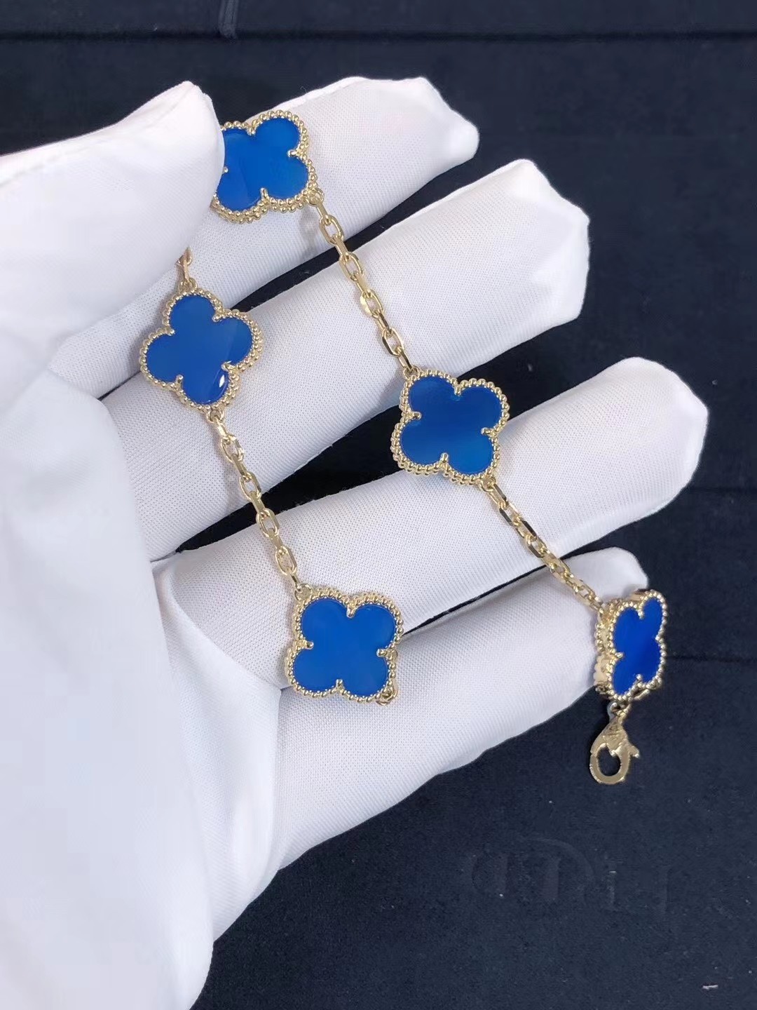 1.Alhambra Blue Agate 5 motifs Bracelet with Diamonds