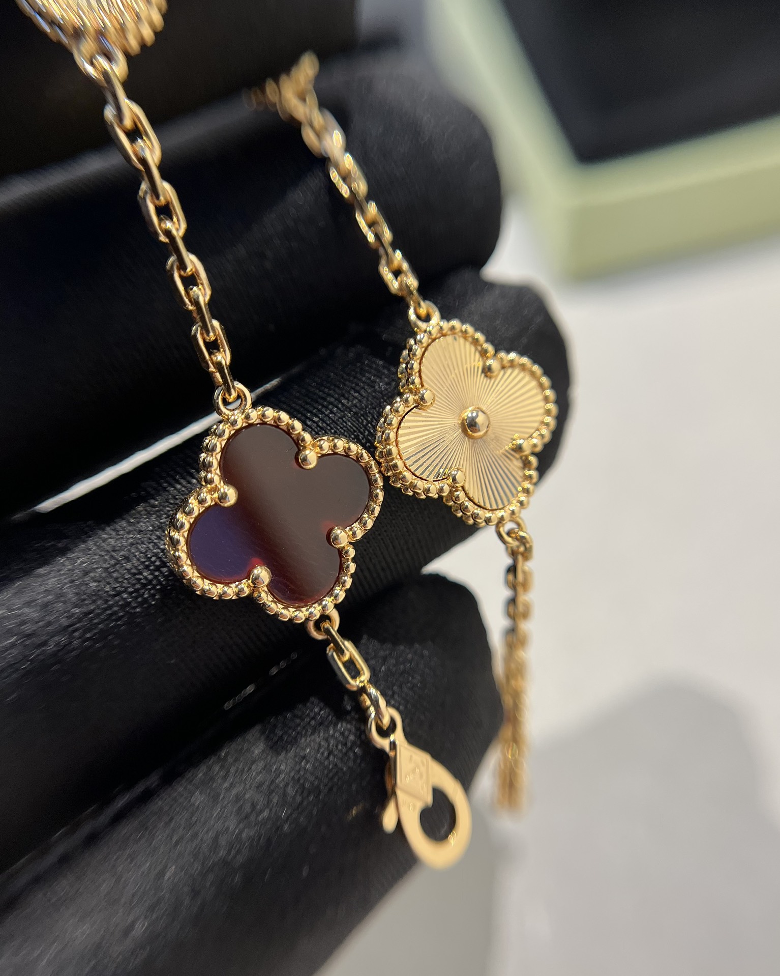 1.Alhambra Red Carnelian 5 motifs Bracelet with Laser Motifs