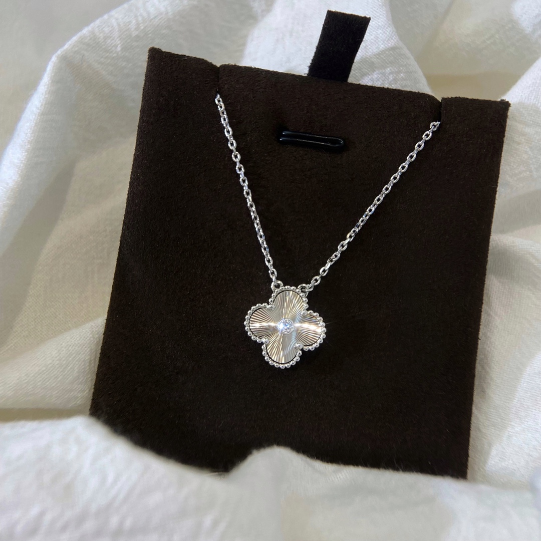 Alhambra Laser 1 motif Necklace