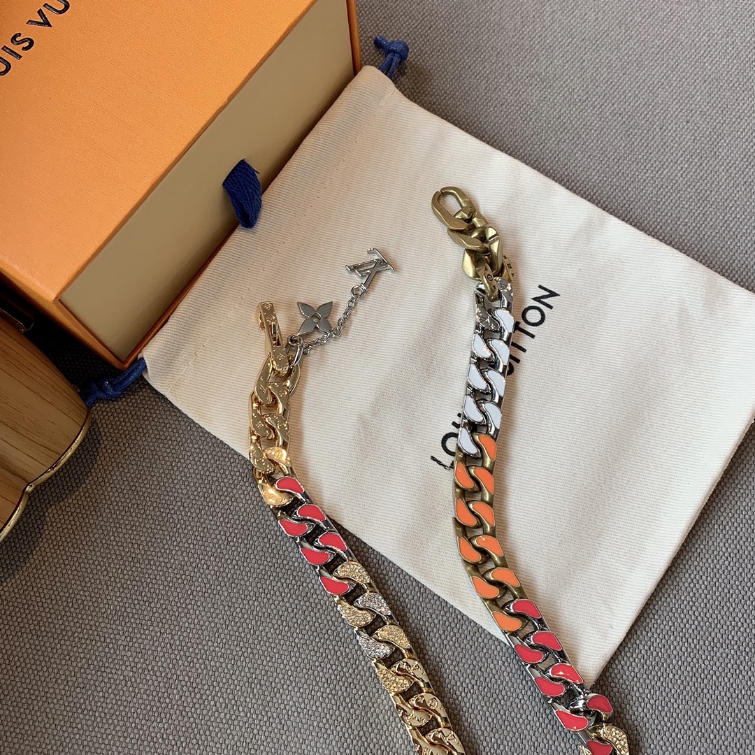 Enamel colored necklace