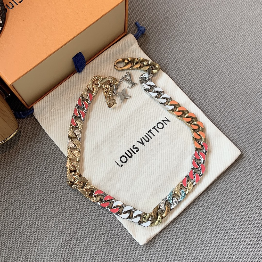 Enamel colored necklace