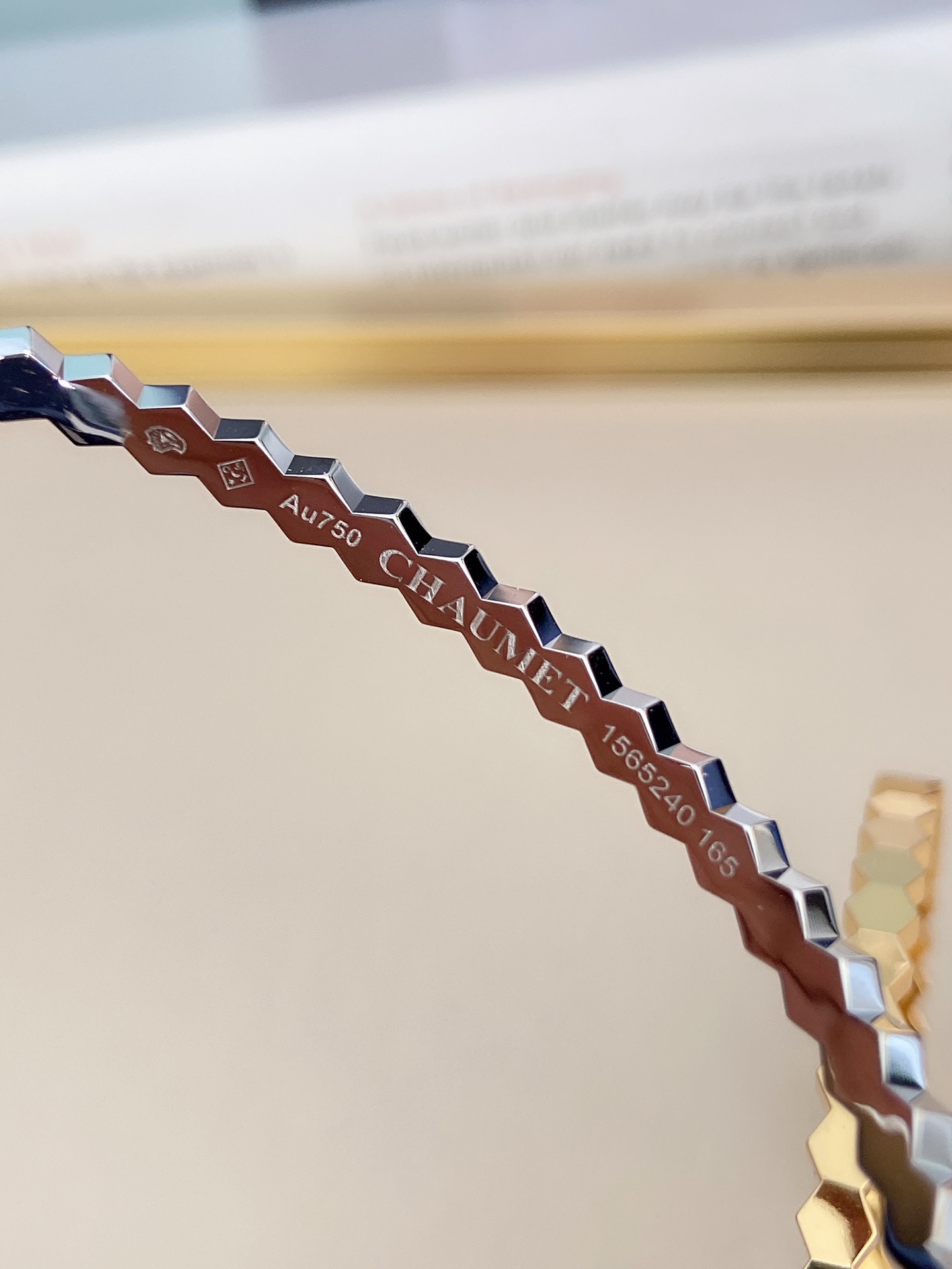 Bee Bracelet without Diamonds