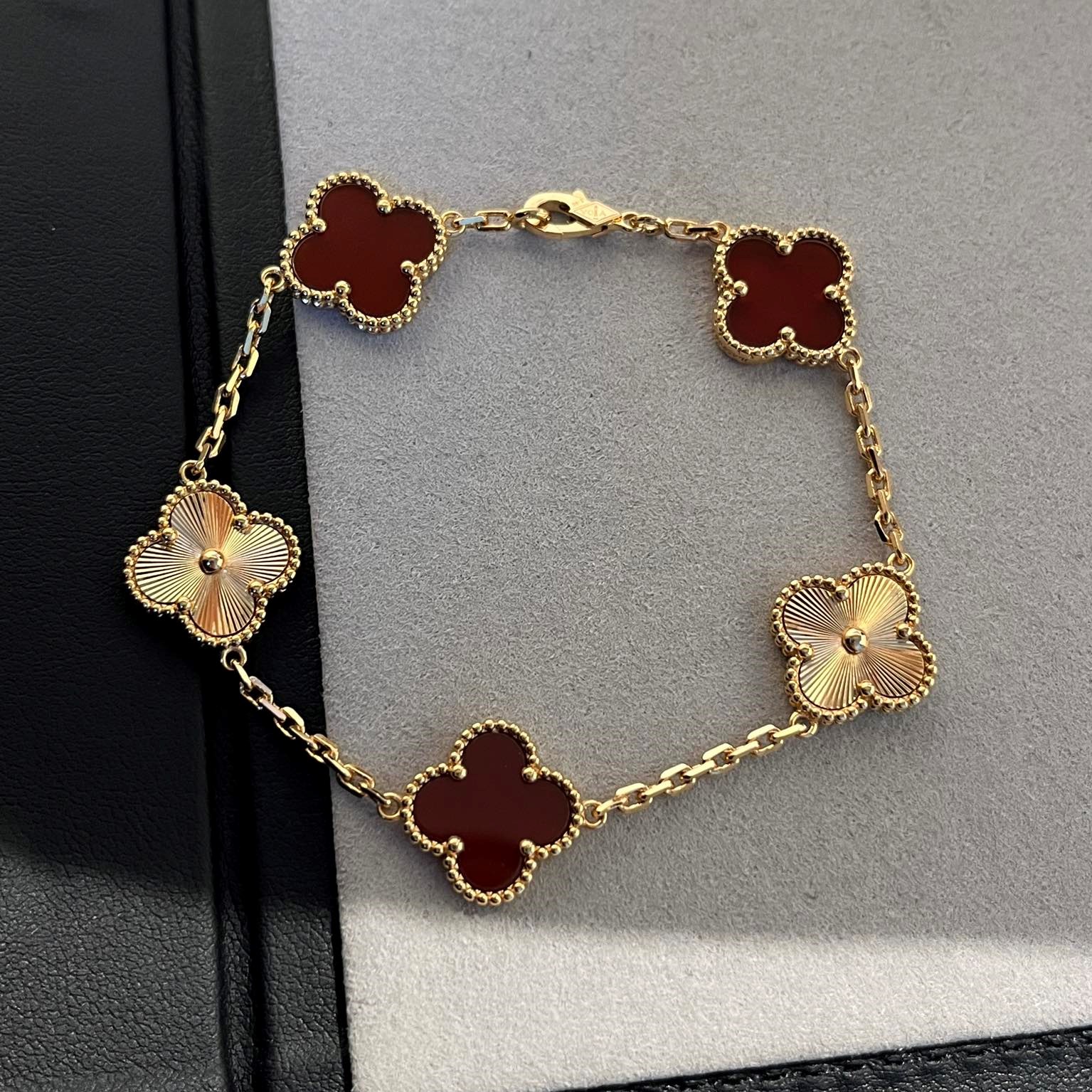 1.Alhambra Red Carnelian 5 motifs Bracelet with Laser Motifs
