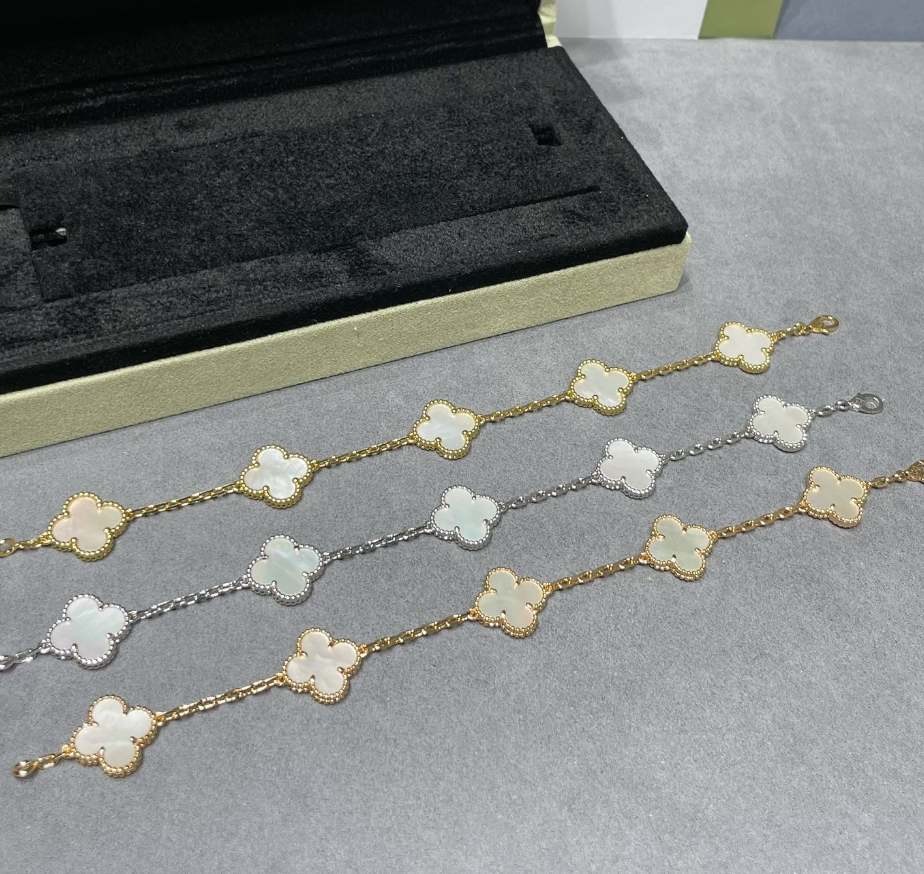 1.Alhambra Mother-of-pearl 5 motifs Bracelet