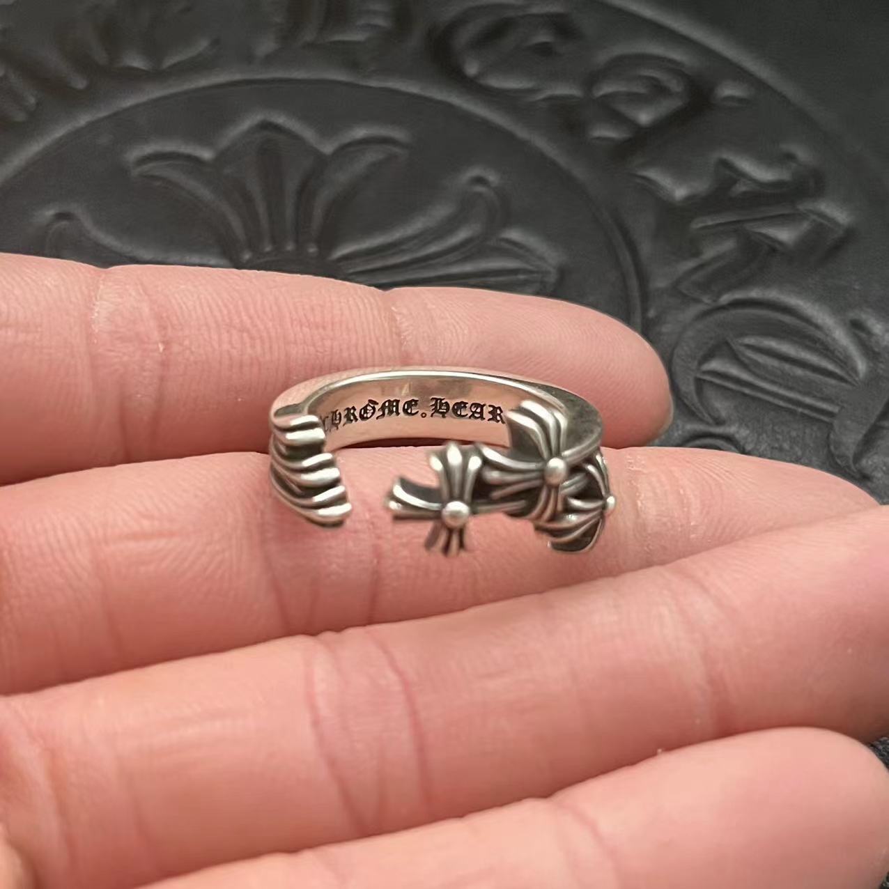 Open 3 Cross Ring