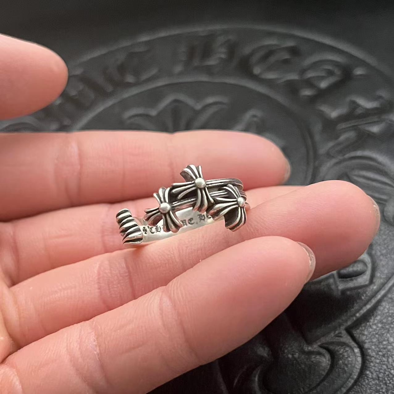 Open 3 Cross Ring