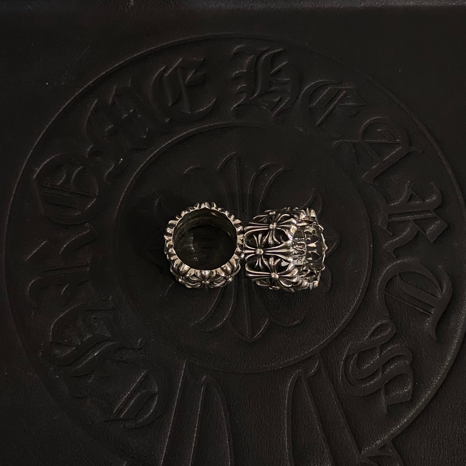 Round Tomb Ring
