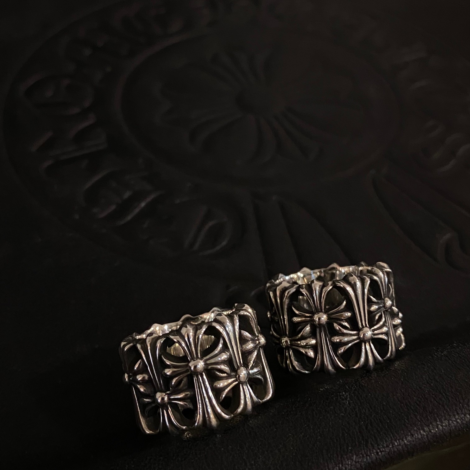 Round Tomb Ring