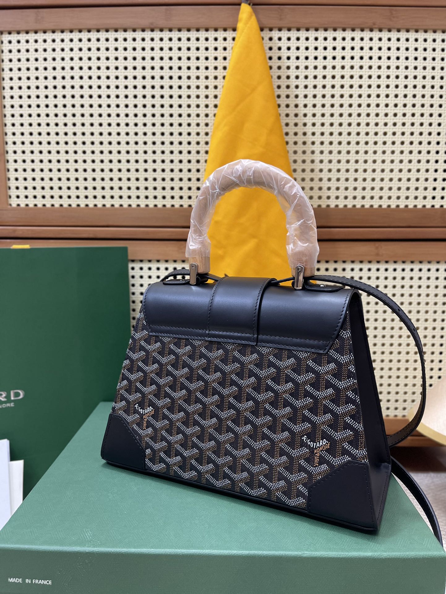 Saigon Bag Wooden and Black