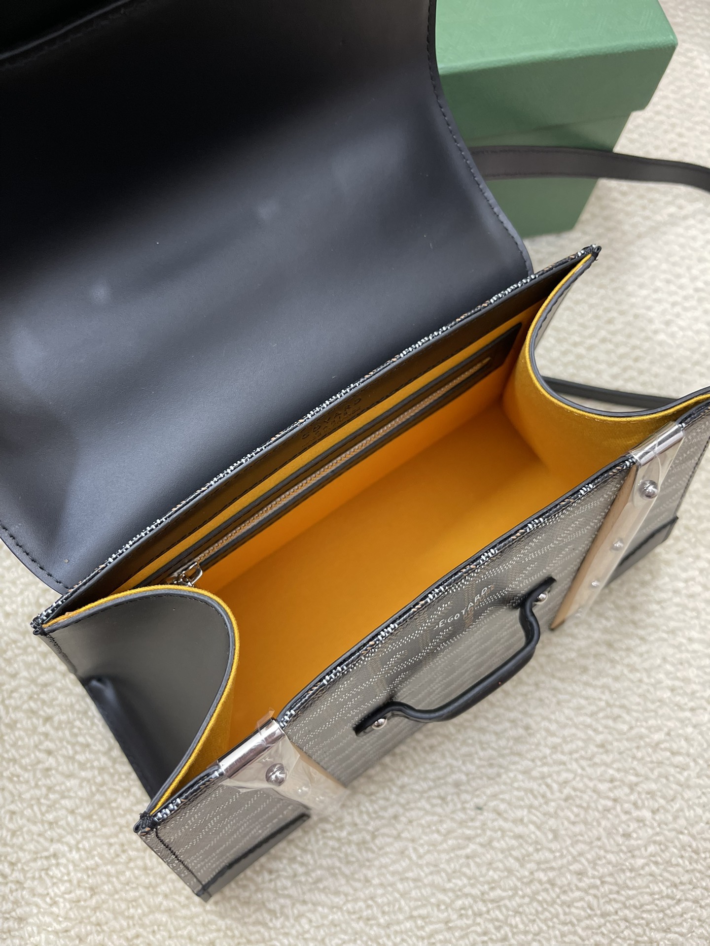 Saigon Bag Wooden and Black
