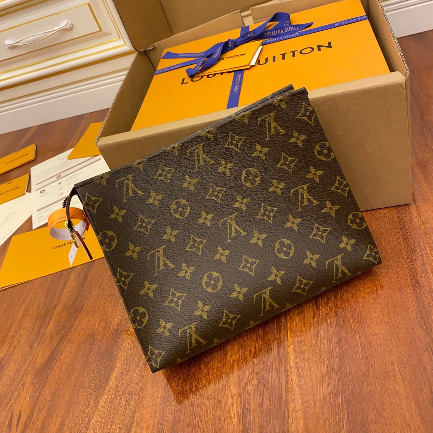 LV Bag 14