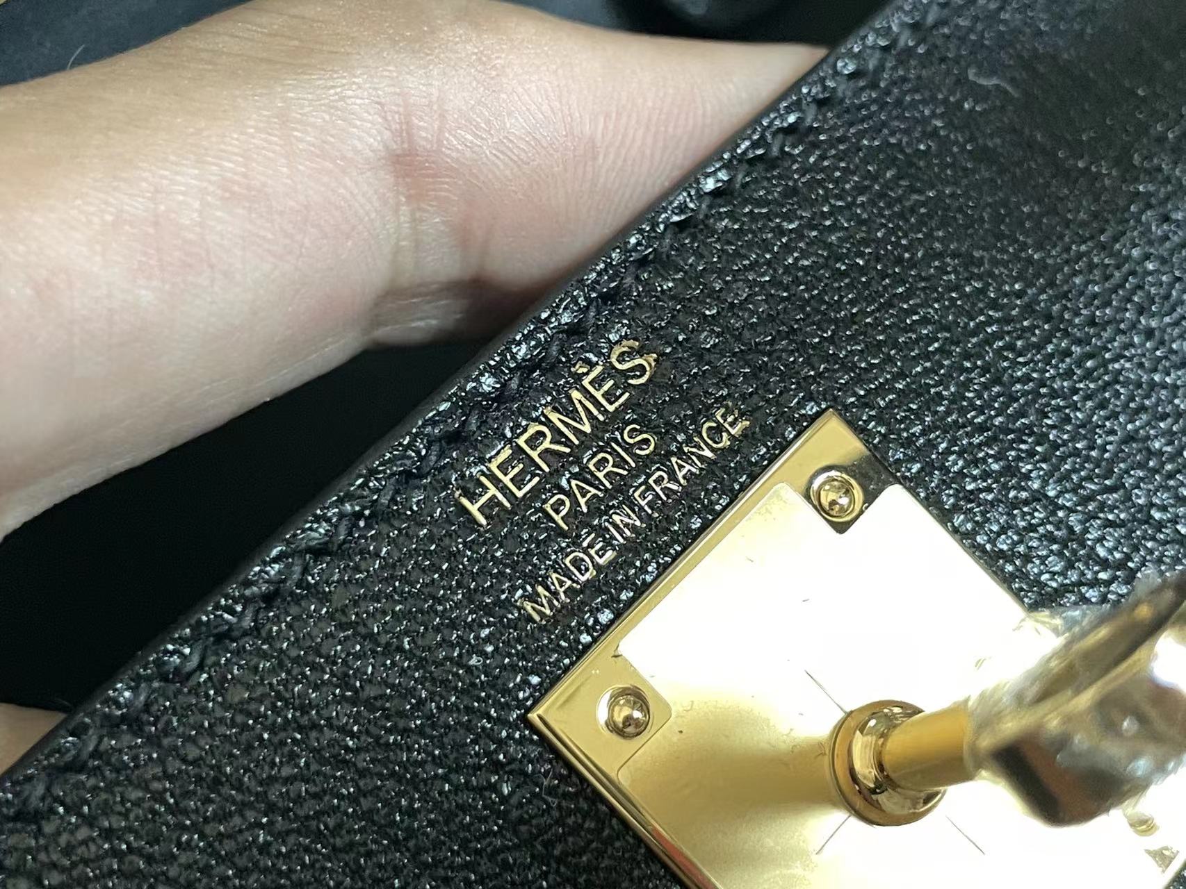Kelly Elan Bag Black Gold