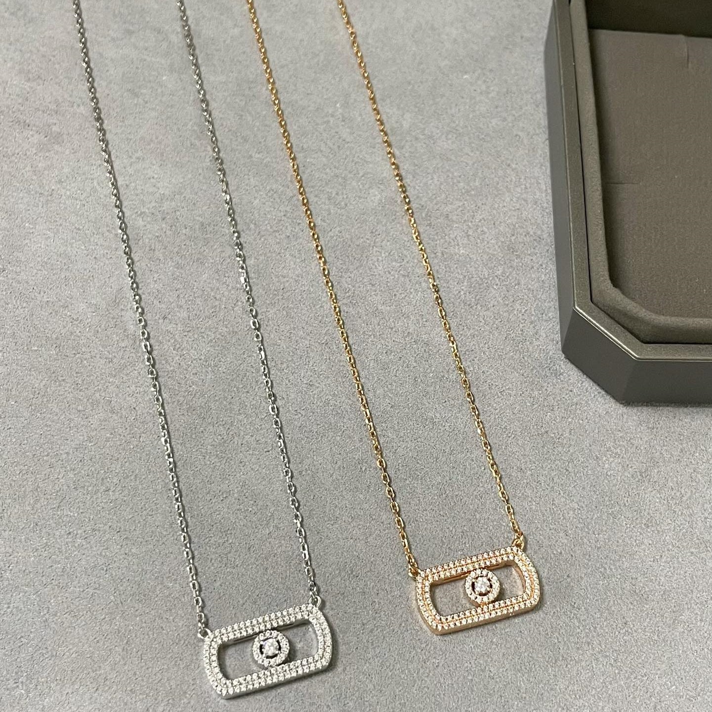 Move Necklace with Full Diamonds