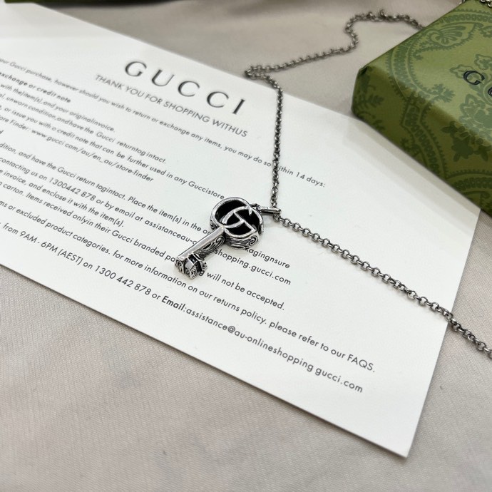 Double G Vintage Vine-carved Key Necklace