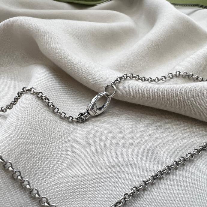 Double G Vintage Vine-carved Key Necklace