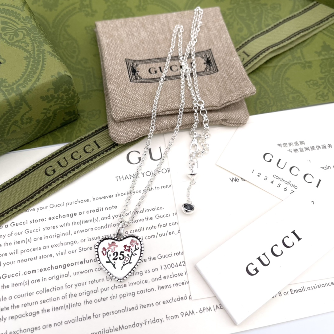 BOSCO&ORSO Necklace