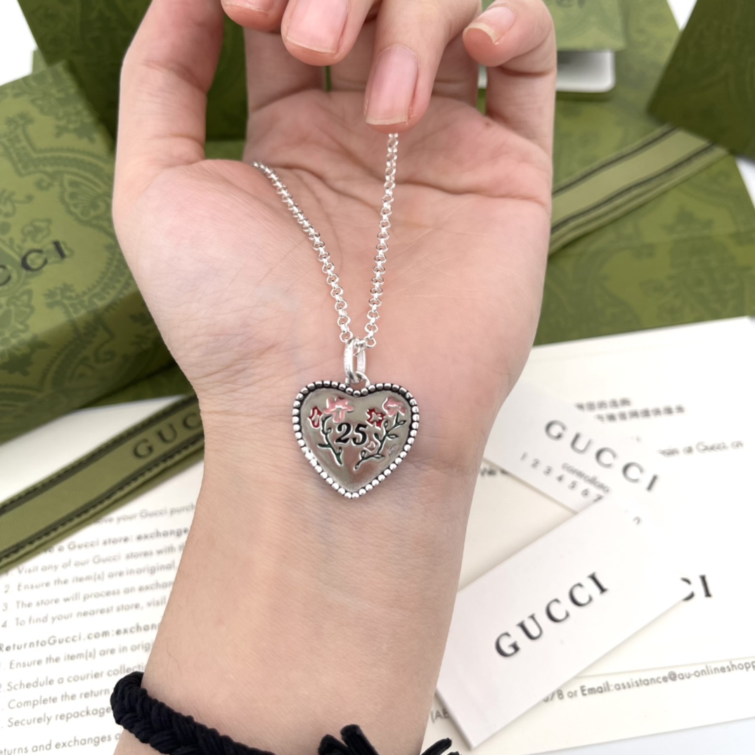 BOSCO&ORSO Necklace