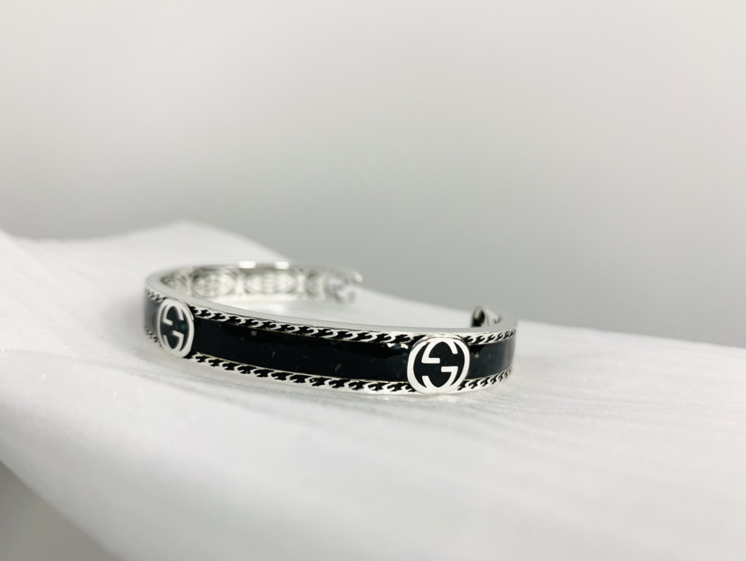 Crushed Enamel Bracelet