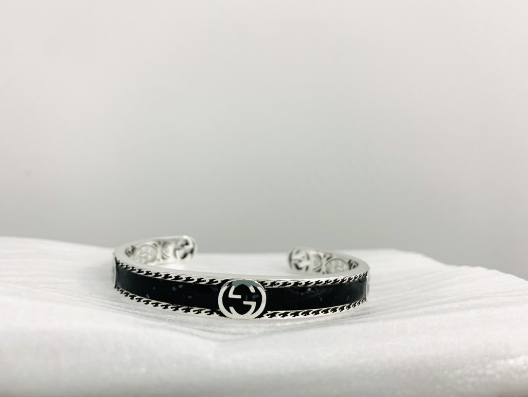 Crushed Enamel Bracelet