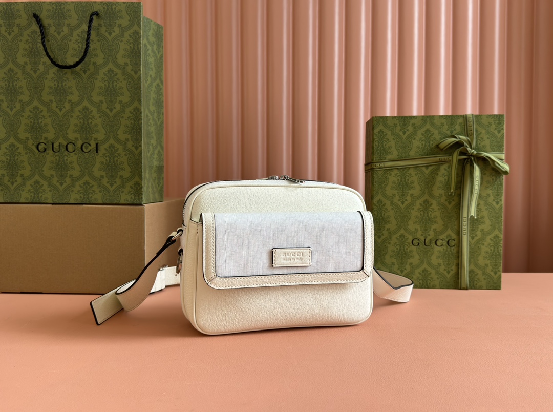 G Logo Mini Bag White