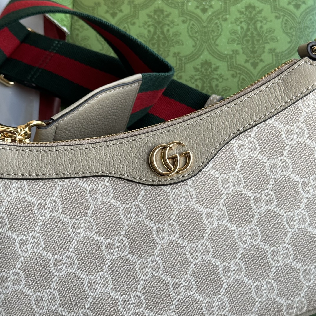 GG Diamond Quilted Pattern Bag