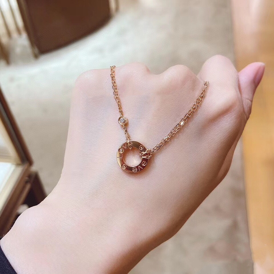 Round Ring Neckalce without Diamonds