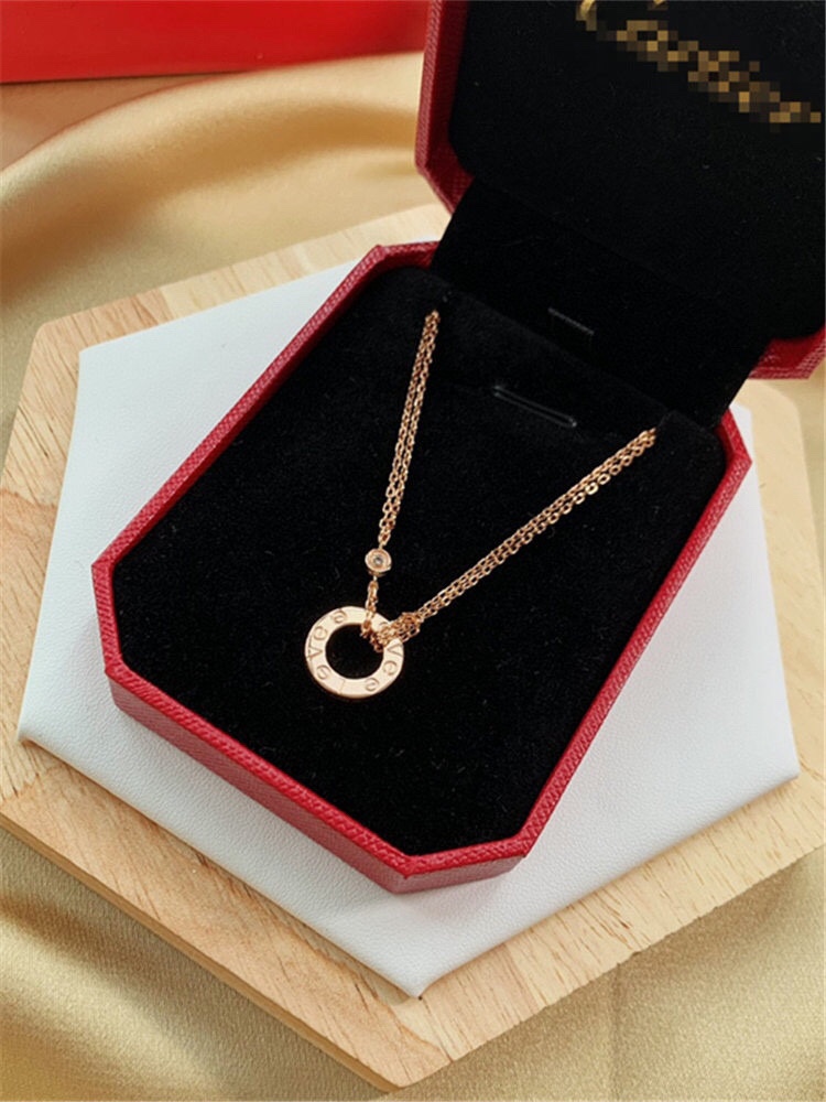 Round Ring Neckalce without Diamonds