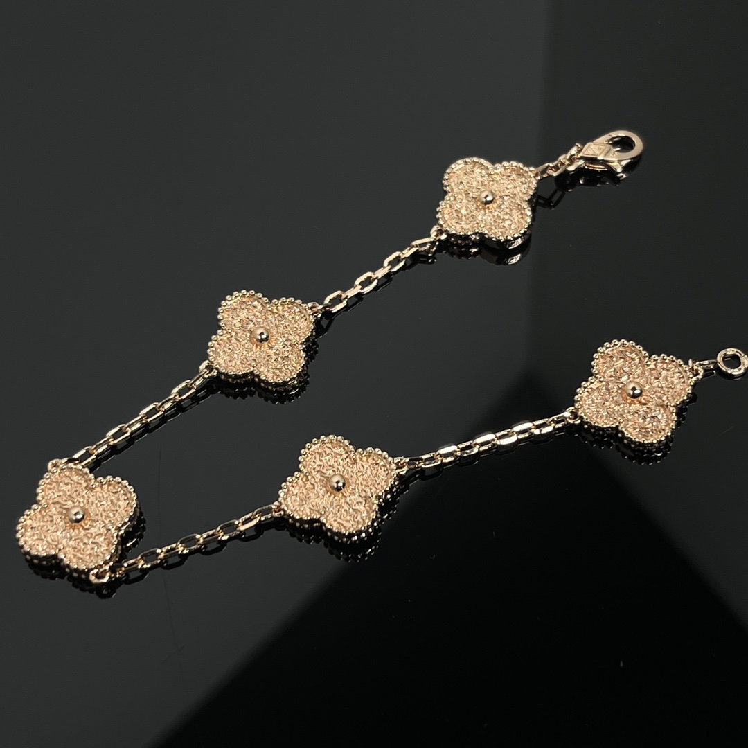 5 Motif Gold Stamped Bracelet