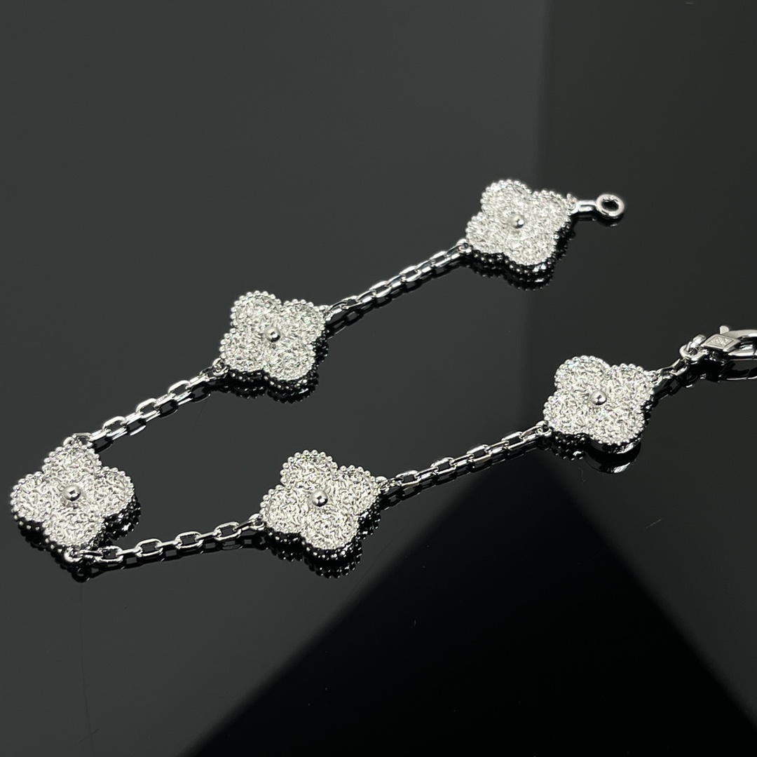 5 Motif Gold Stamped Bracelet