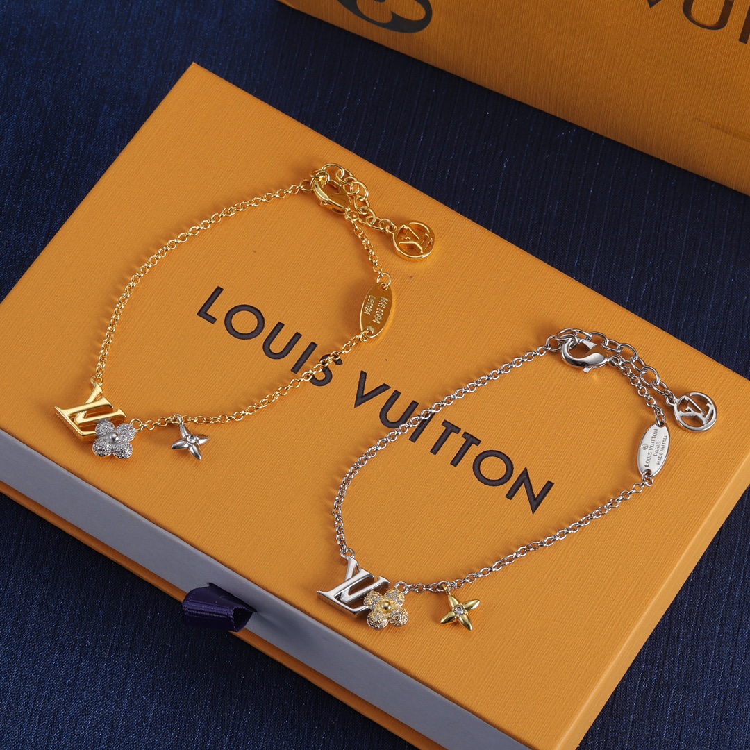 Alphabet Flower Bracelet with Diamonds