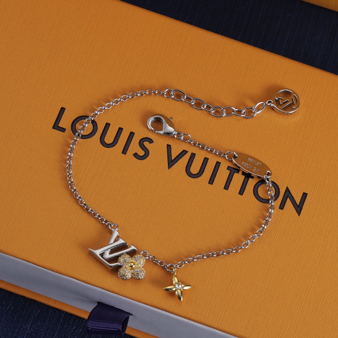 Alphabet Flower Bracelet with Diamonds