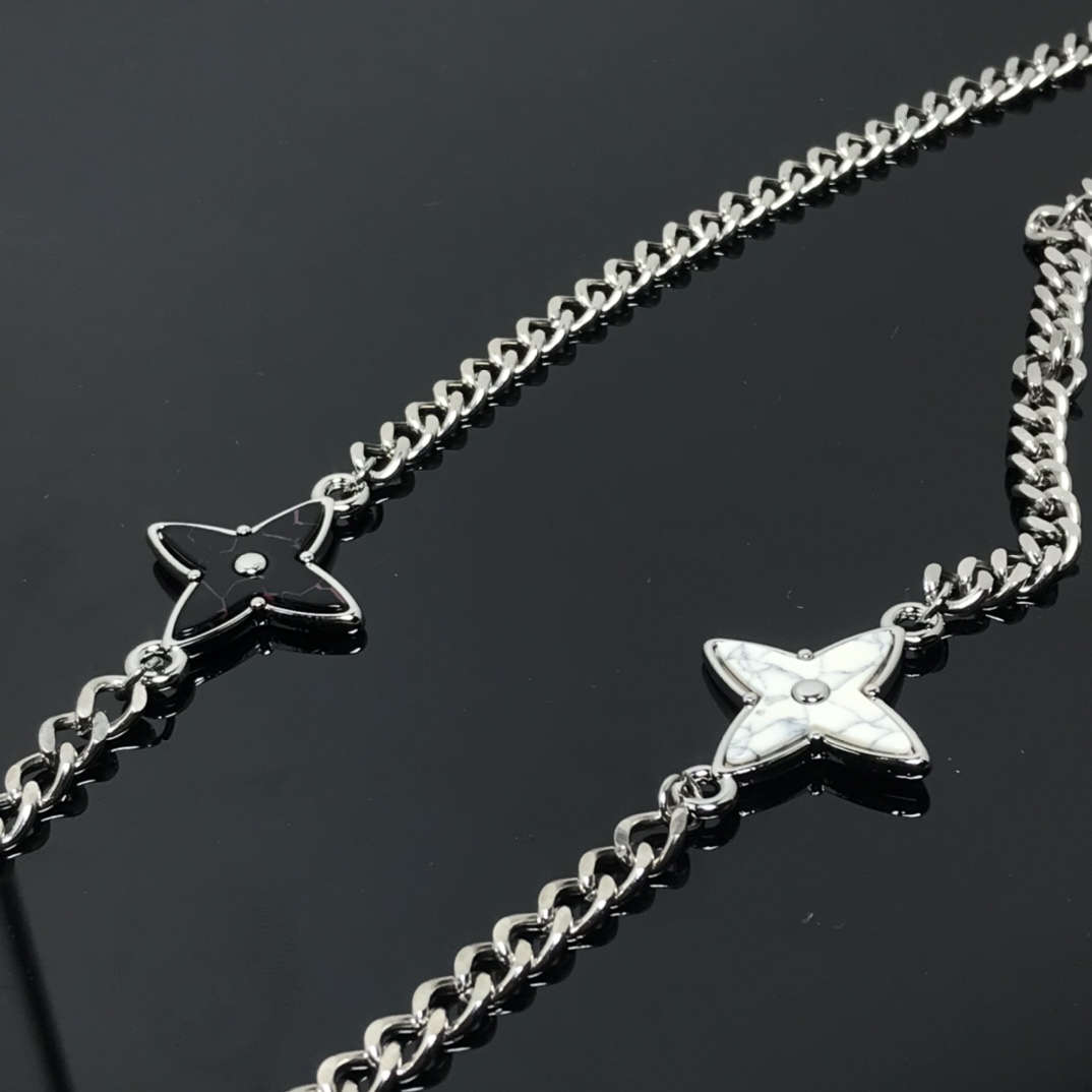 Flowers Necklace
