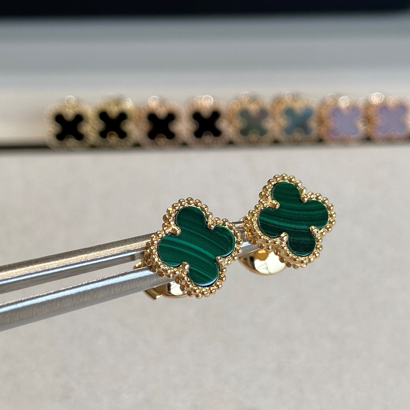 Sweet Alhambra Malachite Studs