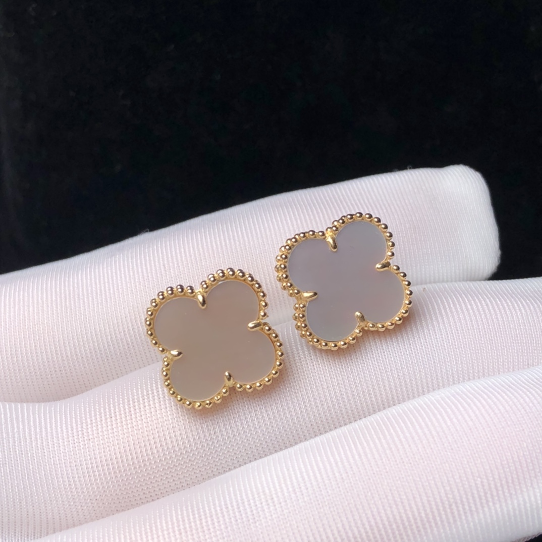 Sweet Alhambra Mother-of-Pearl Earrings