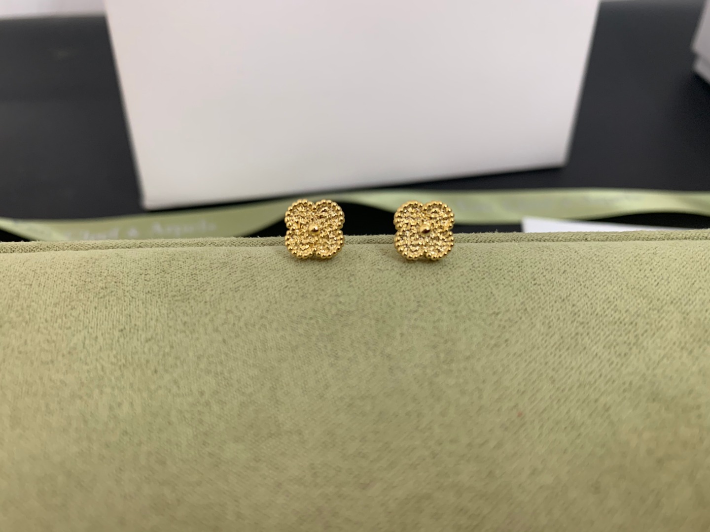 Sweet Alhambra Stamped Earrings