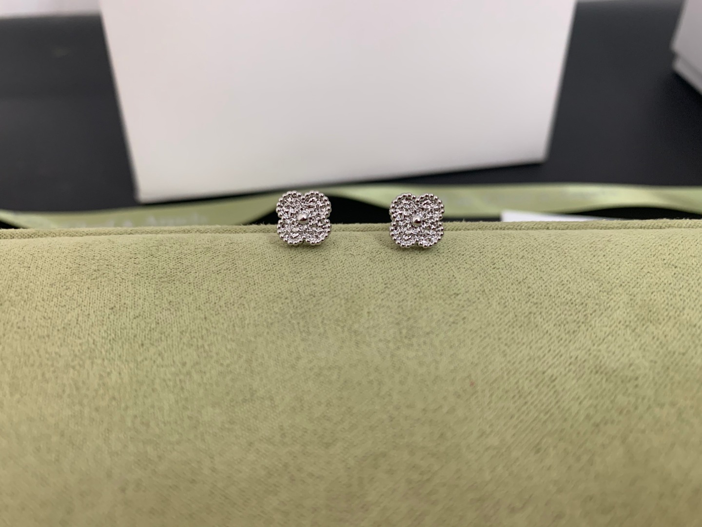 Sweet Alhambra Stamped Earrings