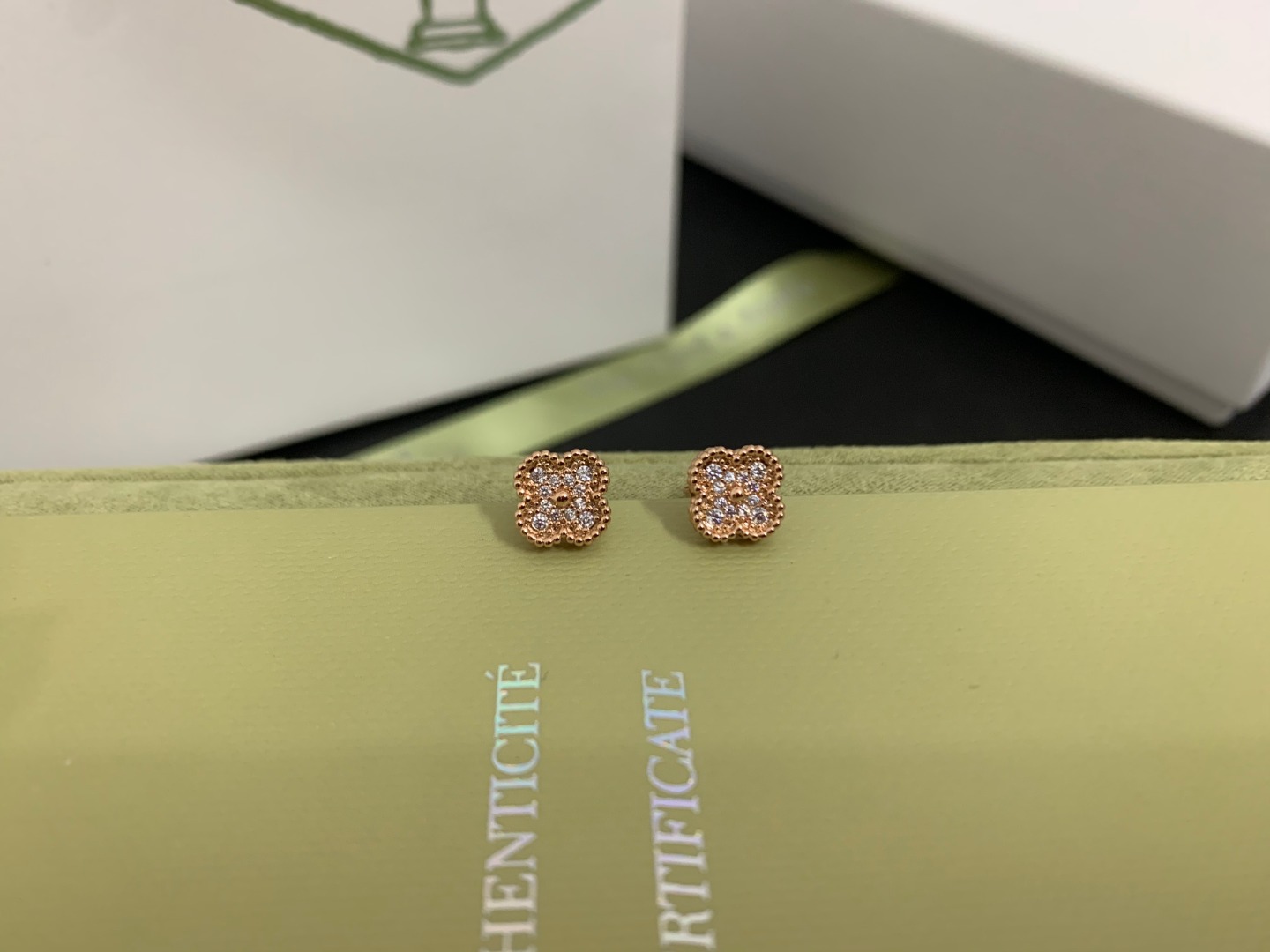 Sweet Alhambra Earrings with Full Diamonds