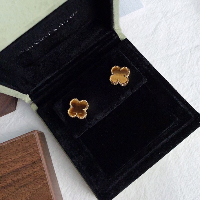 Sweet Alhambra Eye-tiger Stone Earrings