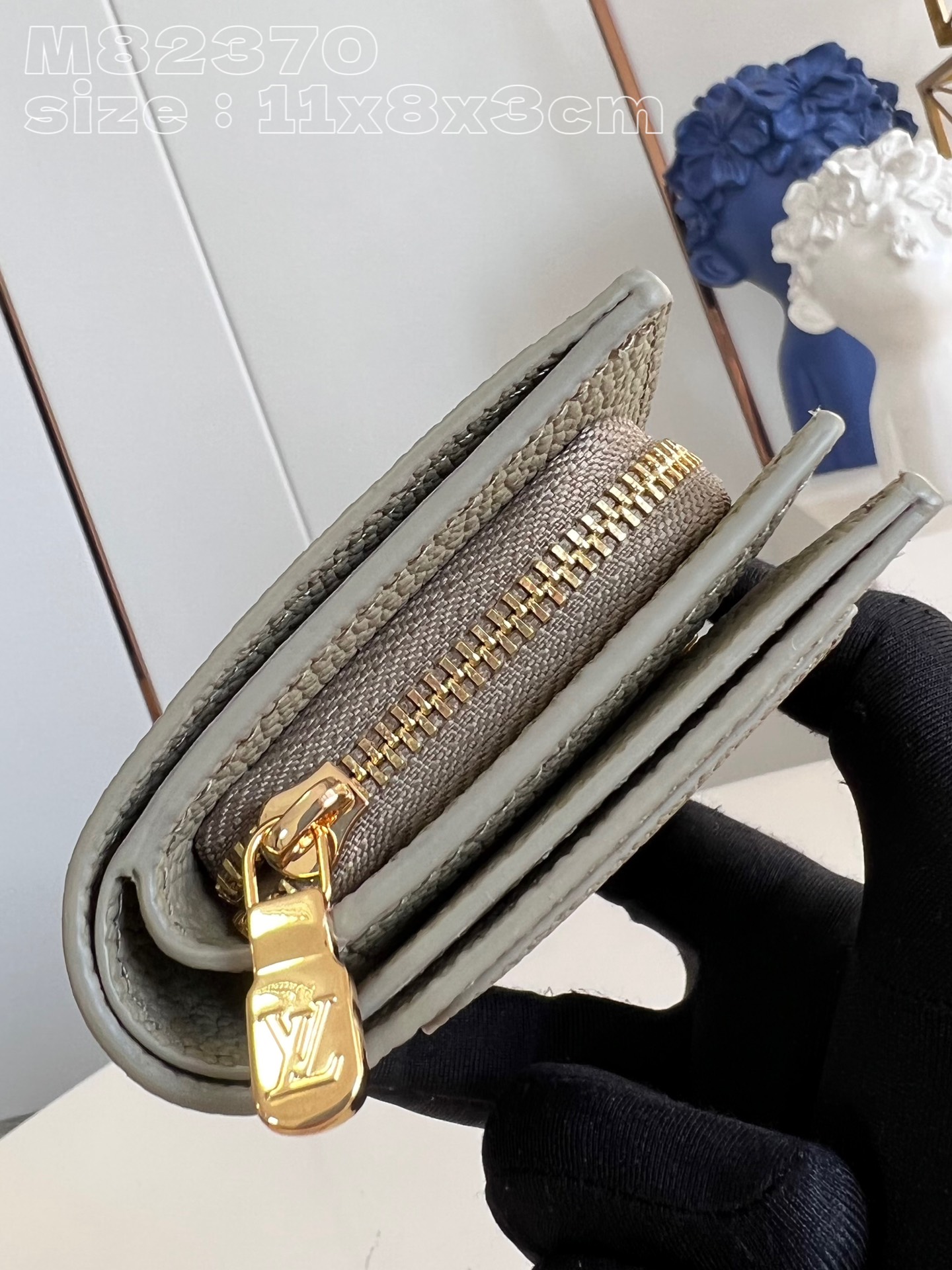 Louis Vuitton M82370 Green Cléa bag in Monogram Empreinte soft-grain cowhide