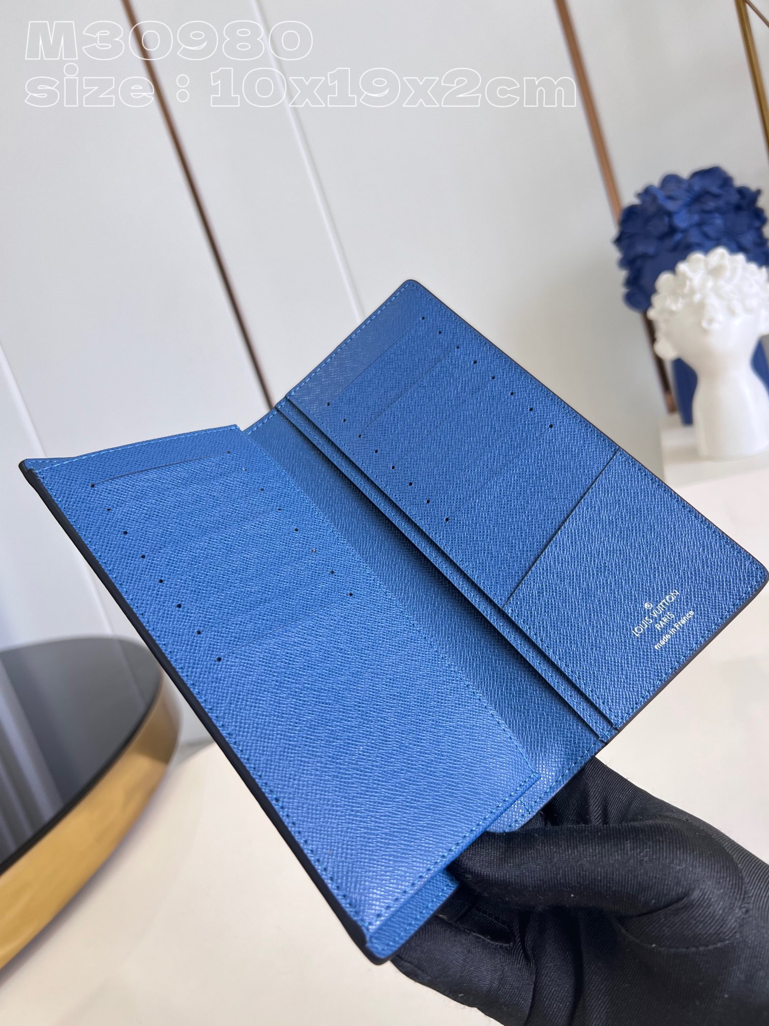 The Brazza wallet in Louis Vuitton M30980 has the rich texture of Taga leather and the traditional