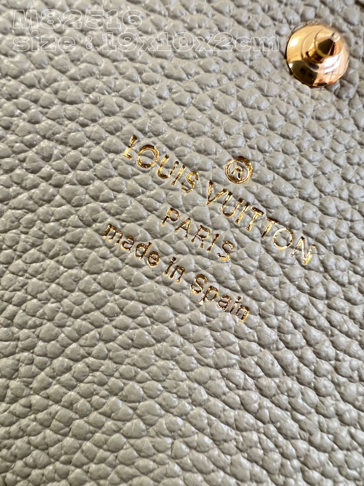 Louis Vuitton M82516 Green The Louis Vuitton Sarah bag is crafted in colorful Monogram Empreinte