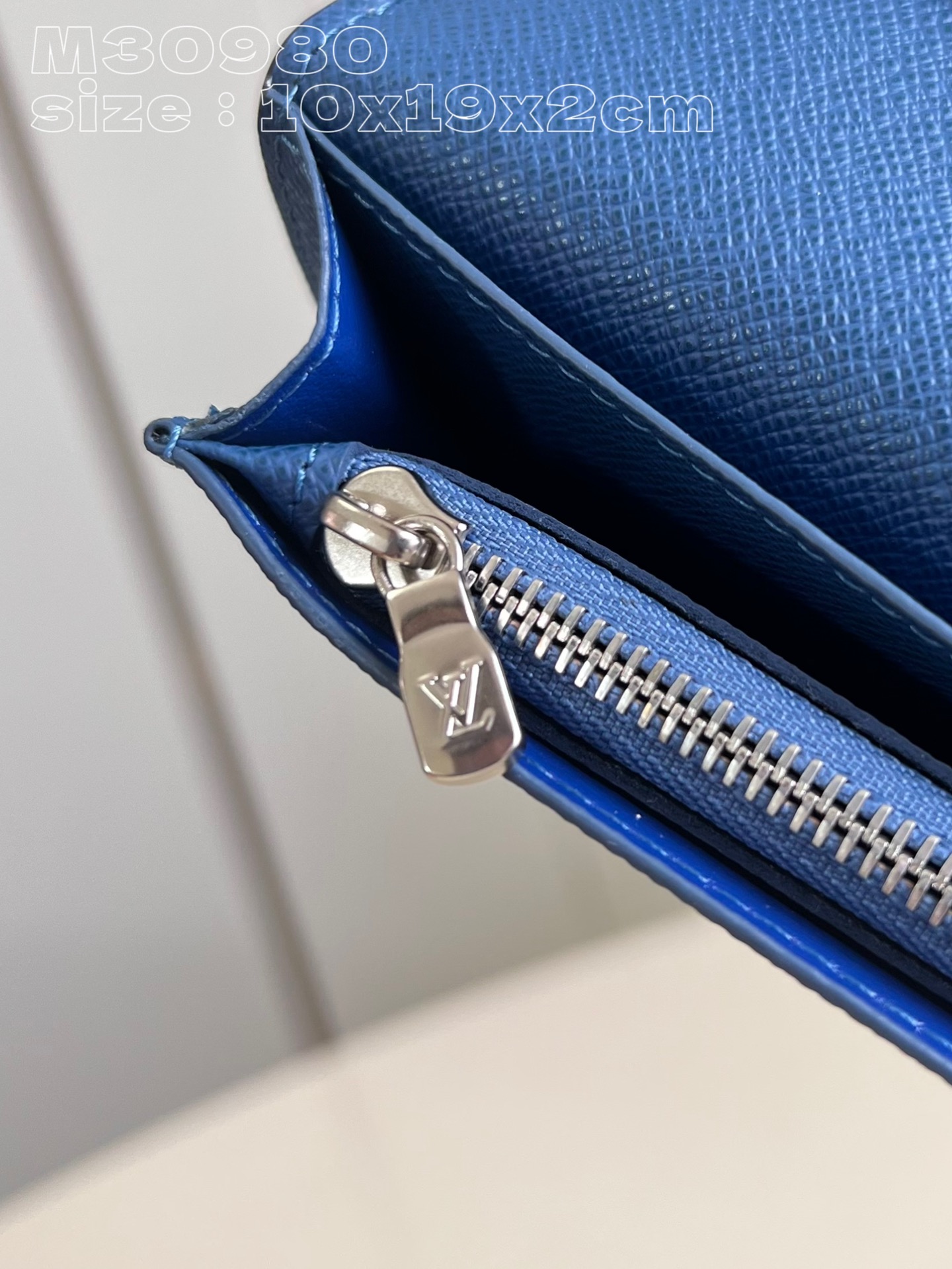 The Brazza wallet in Louis Vuitton M30980 has the rich texture of Taga leather and the traditional