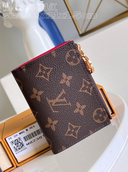 Louis Vuitton M82381 Red Portefeuille Lisa is made of Monogram canvas and lined with colored