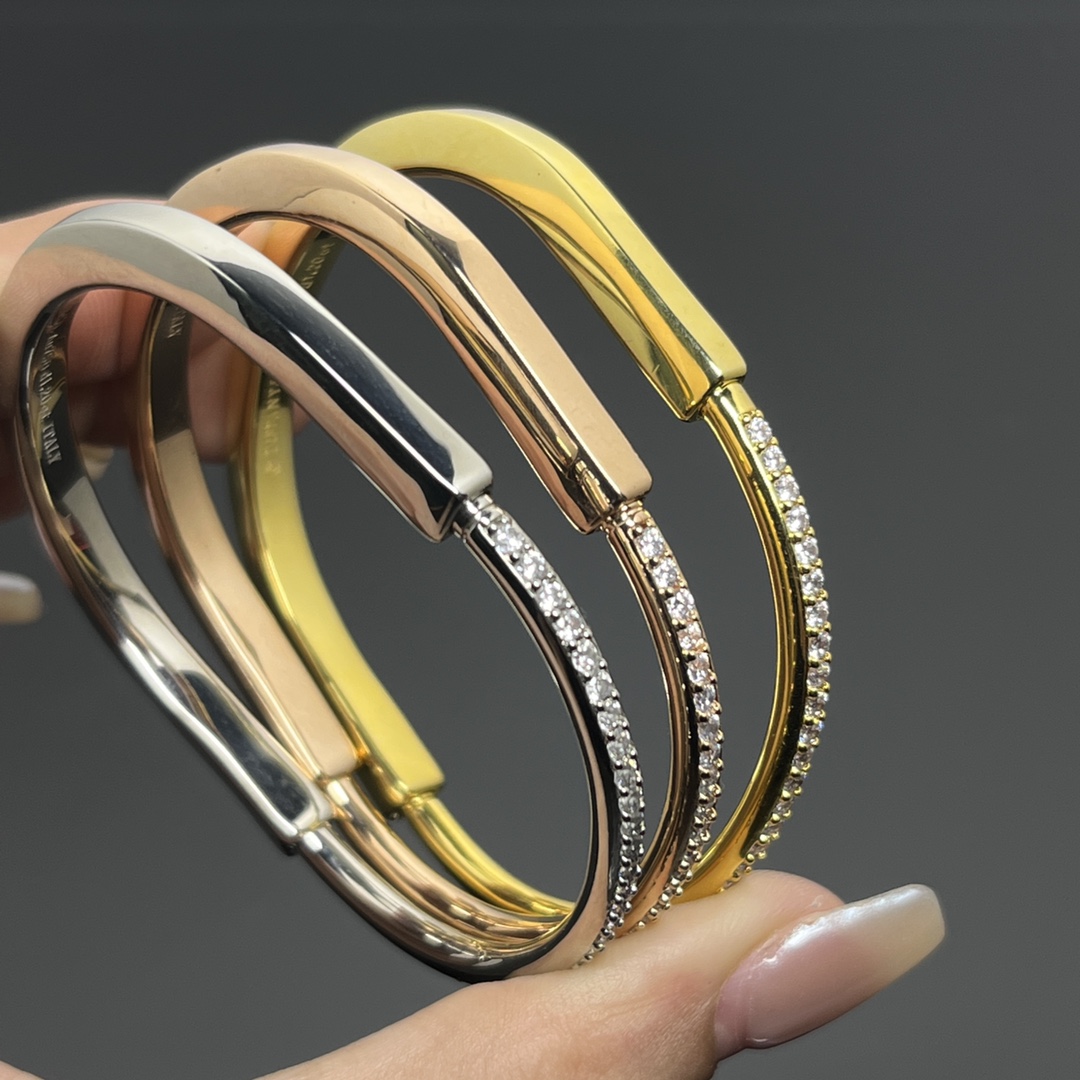 Lock Bracelet with Half Diamonds