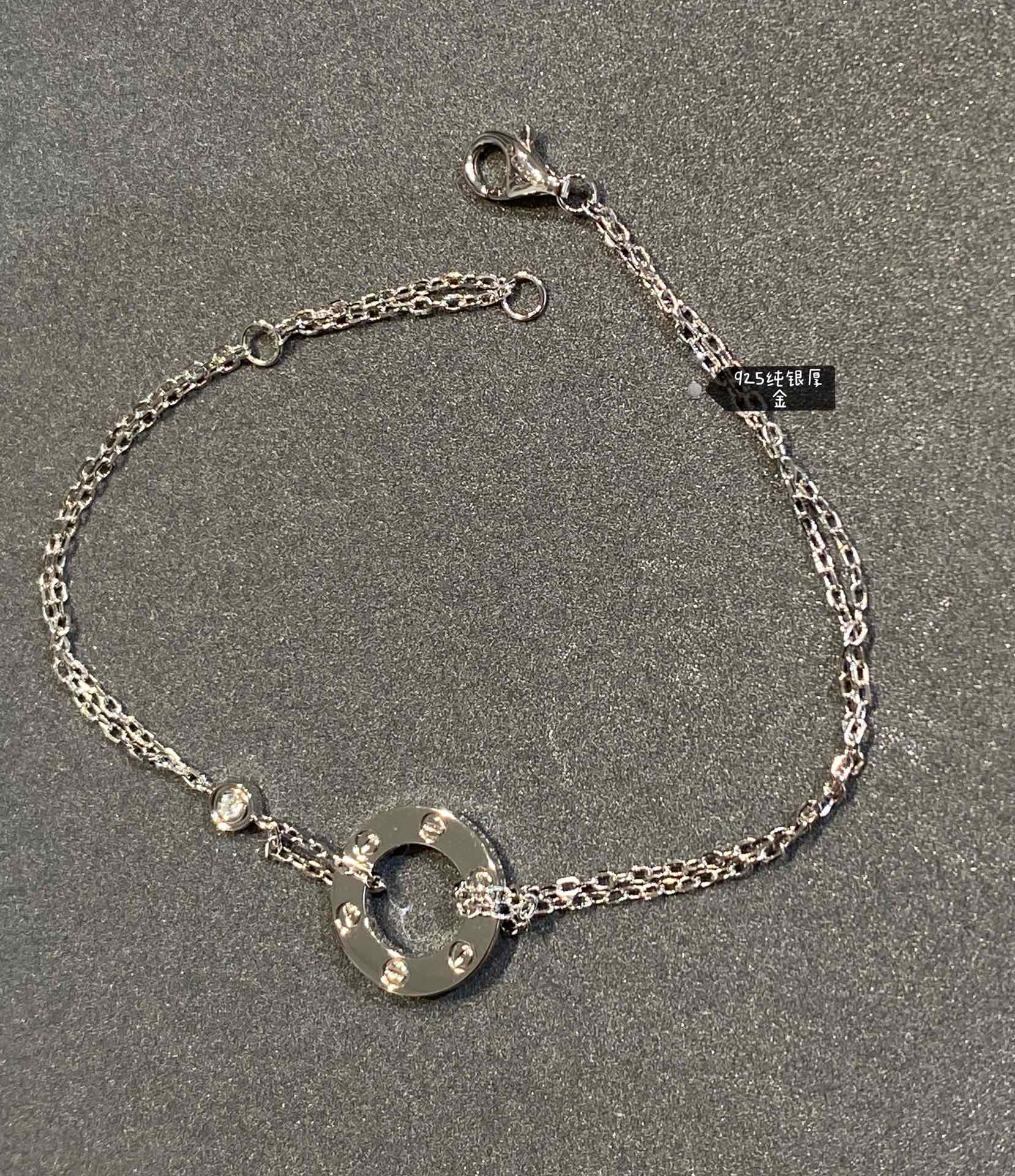 Love Round Bracelet