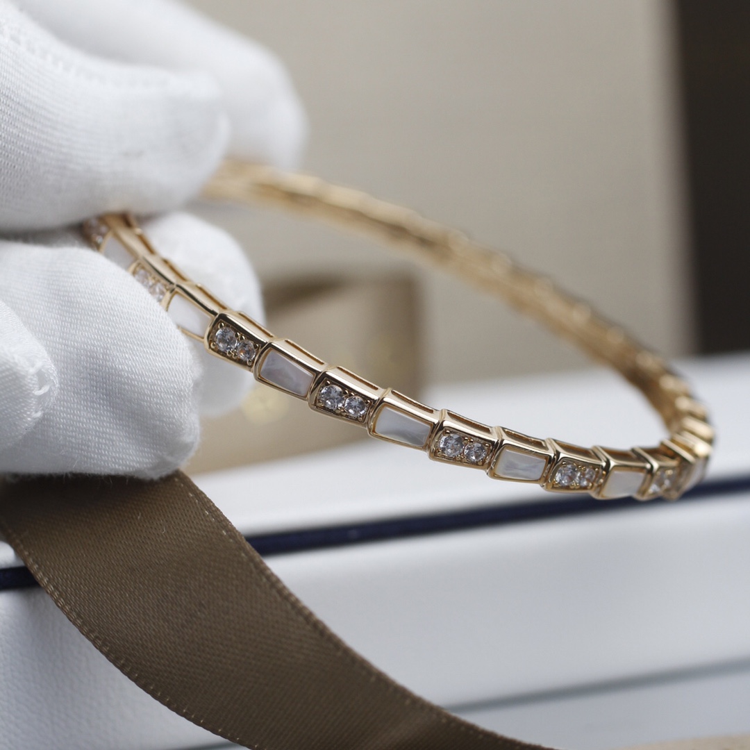 Snake Bone Bracelet With Diamonds