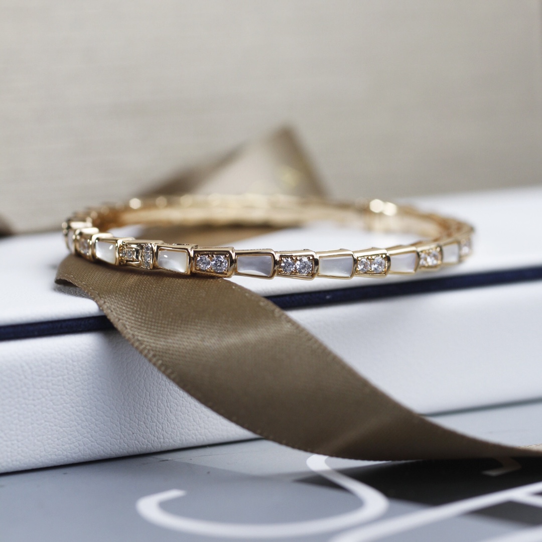 Snake Bone Bracelet With Diamonds